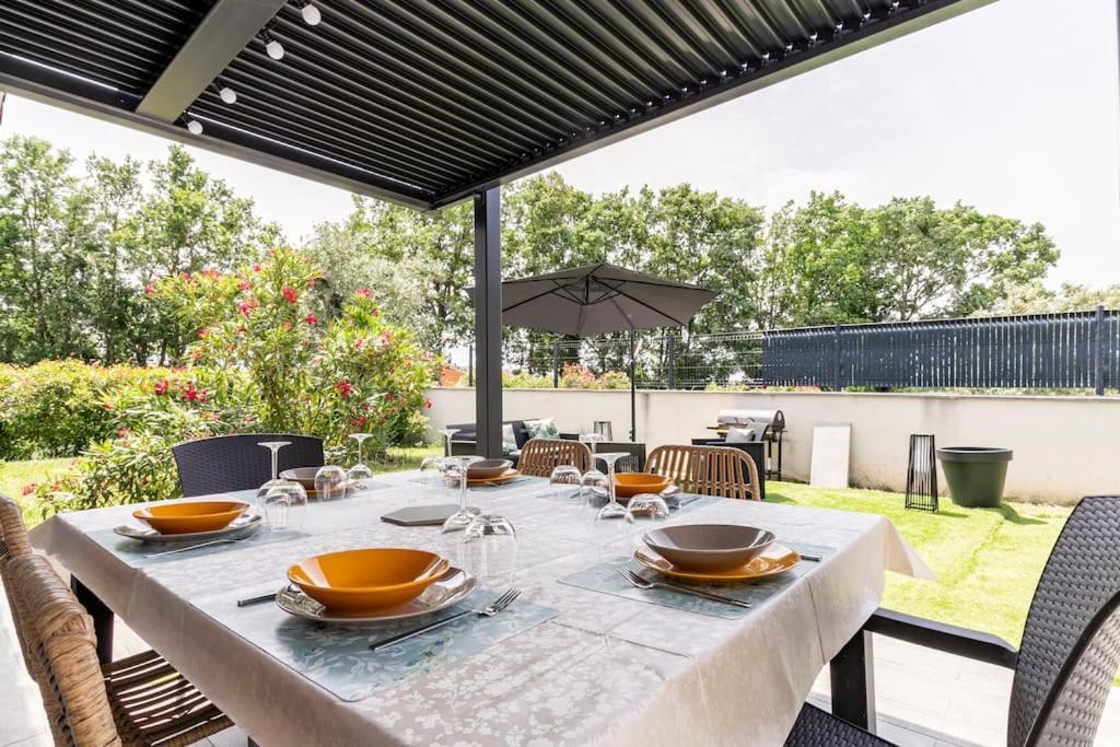Villa Des Rives Du Tarn Avec Jacuzzi Montans ภายนอก รูปภาพ